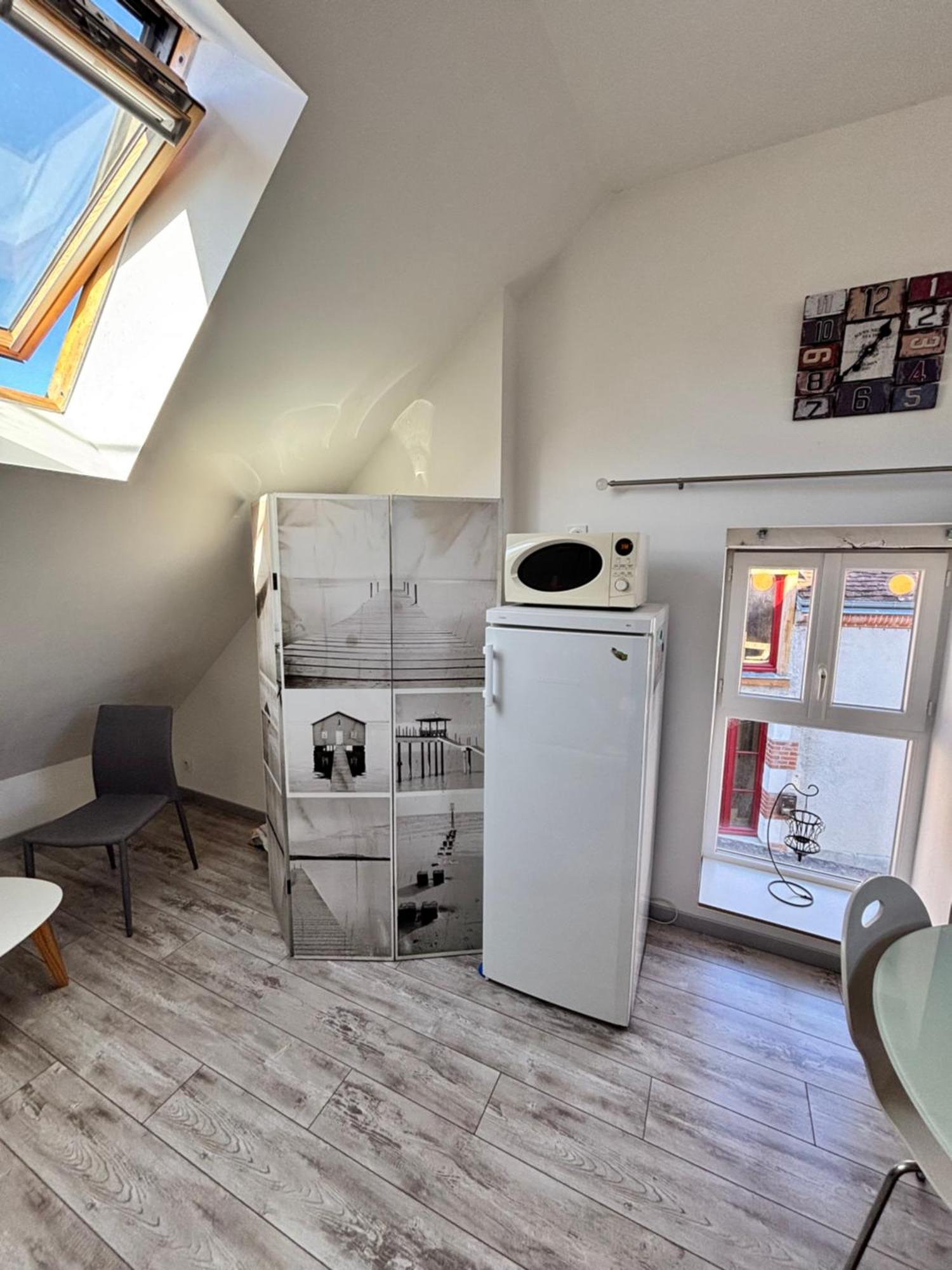 Ferienwohnung Au Velo Fleuri Bracieux Exterior foto