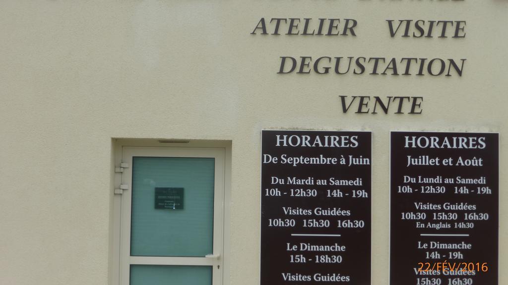 Ferienwohnung Au Velo Fleuri Bracieux Exterior foto